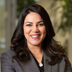 Mandy New Headshot