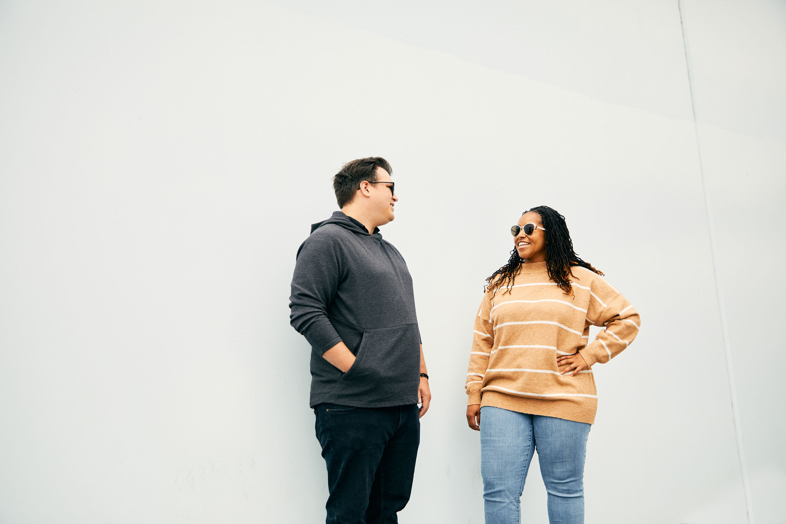 talking-coworkers-photoshoot